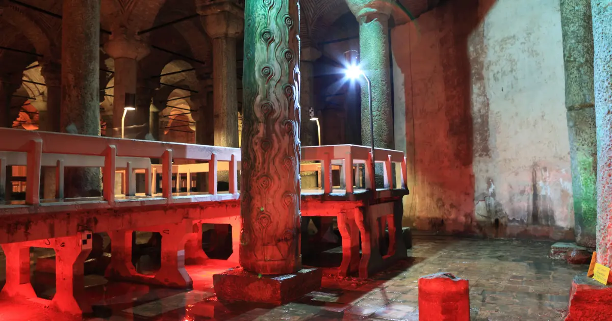 Stupovi iz različitih epoha